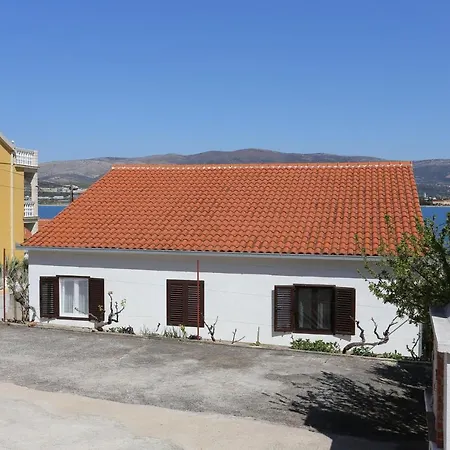By The Sea Arbanija, Ciovo - 18224 特罗吉尔